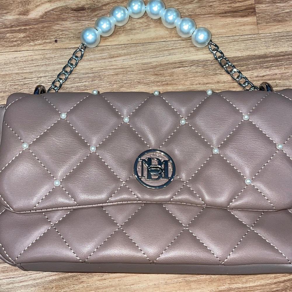 Badgley Mischka Quilted Shoulder Crossbody Bag Taupe Pearl Handle